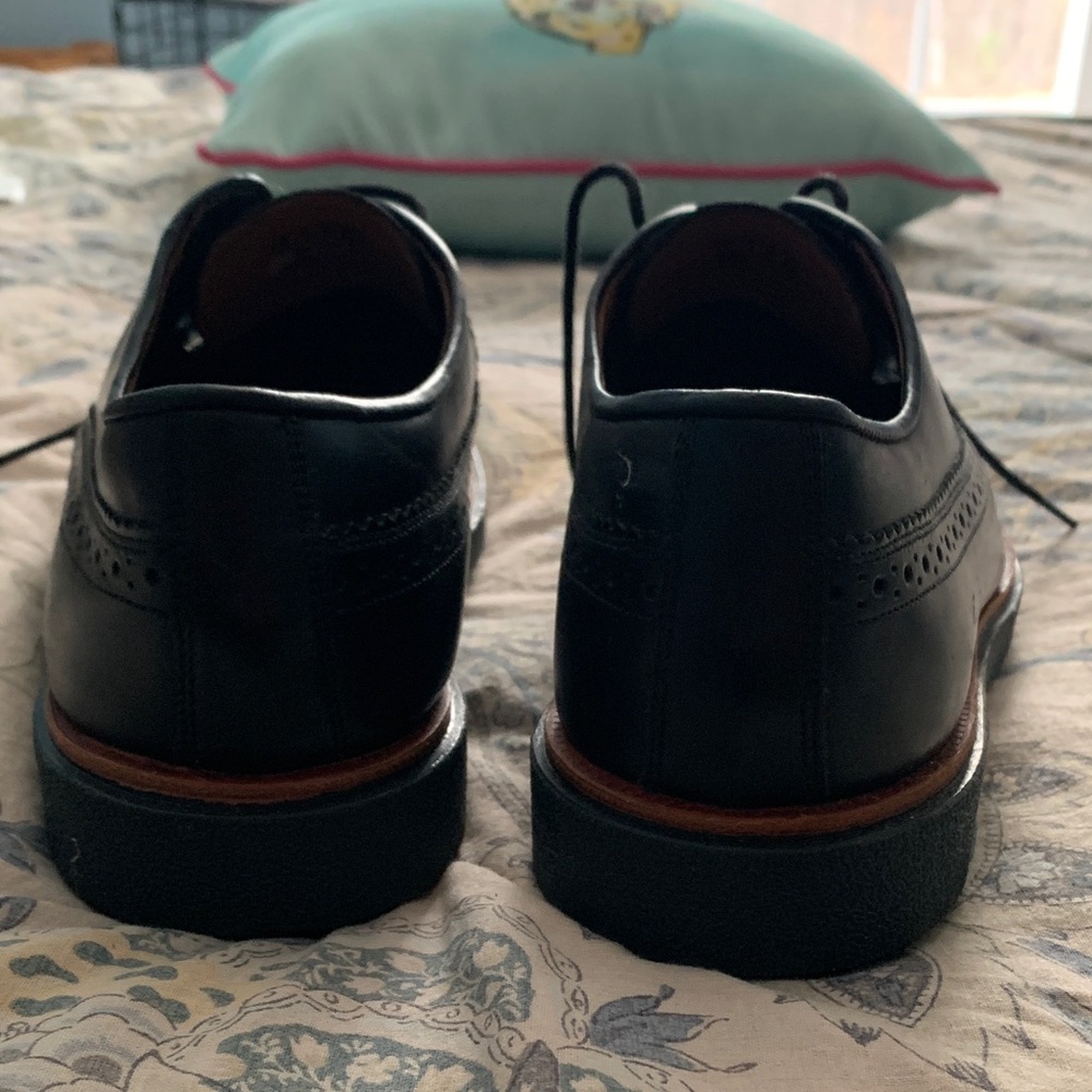 Clarks Black  Men's Derbys with Brogue Accents - Picture 7 of 10